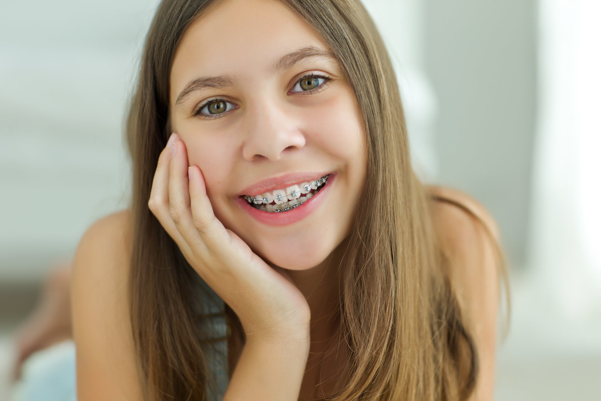 Braces Invisalign Girl At Carl Daily Blog Braces Invisalign Girl At Carl Daily Blog
